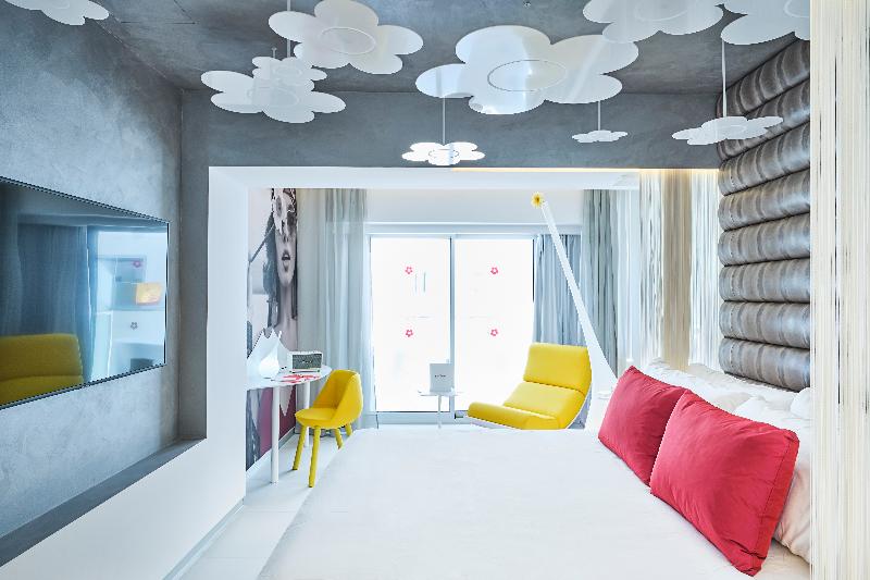 标准平房, Robinson Bungalows