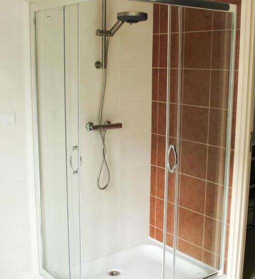 اتاق استاندارد, Short Stay Emmen