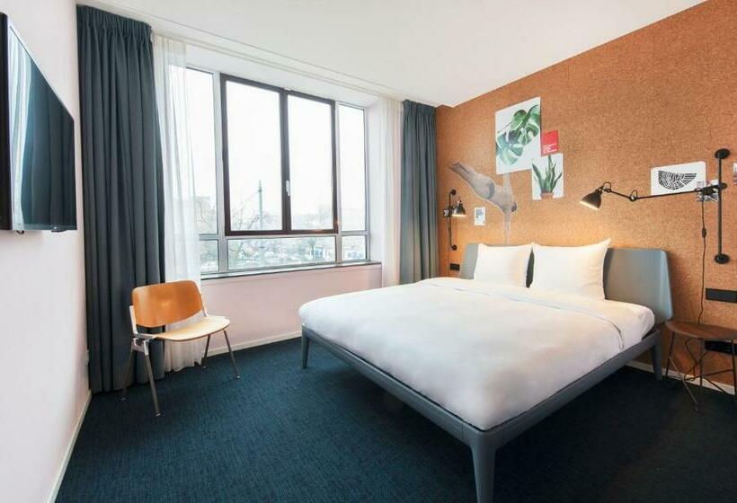 غرفة قياسية, Conscious Hotel The Tire Station