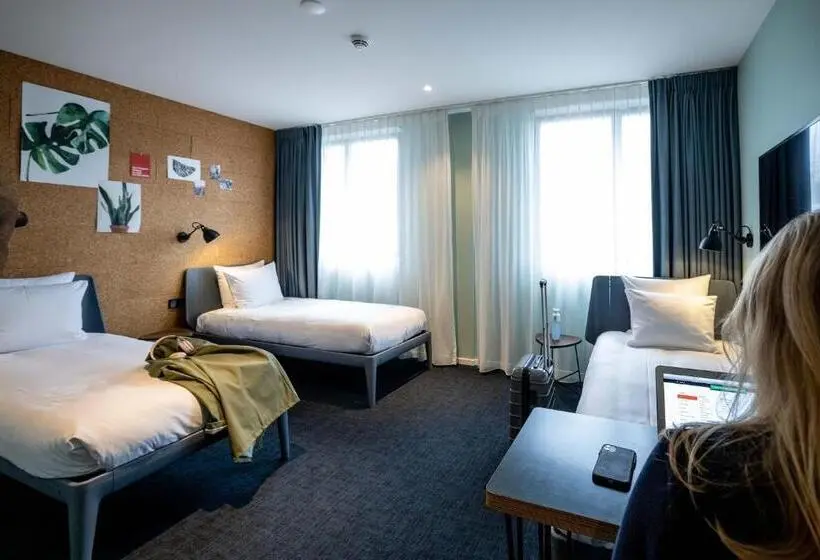 Standard Triple Room, Conscious Hotel The Tire Station