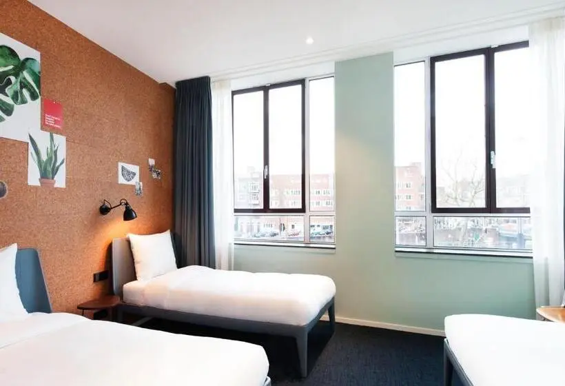 Standard Triple Room, Conscious Hotel The Tire Station
