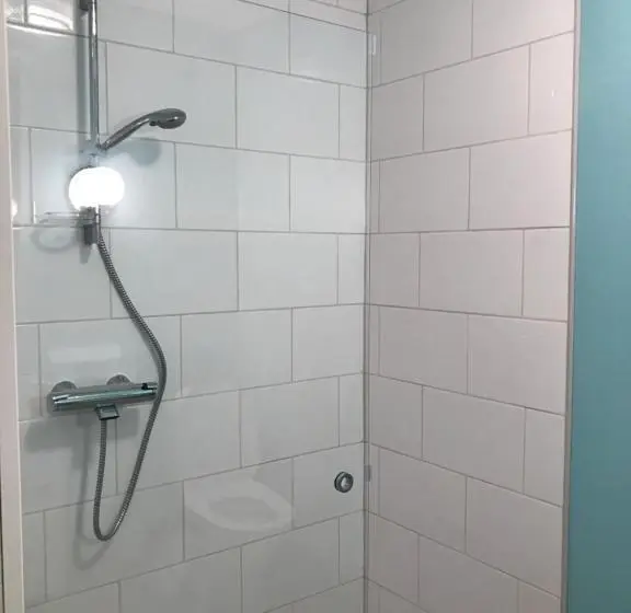 バスルーム共有のシングルスタンダード, E City B&b