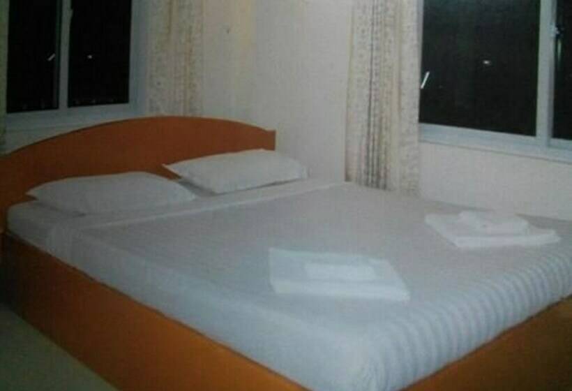 اتاق سوپریور با چشم‌انداز باغ, Alliance Resort