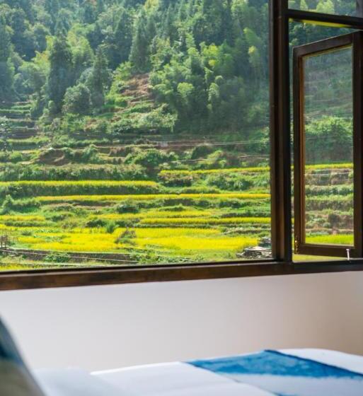 Dağ Manzaralı Standart Oda, 肇兴溪舍山堂 Creekside Inn