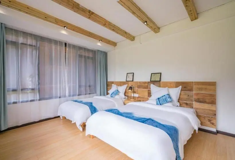 ファミリールーム, 肇兴溪舍山堂 Creekside Inn