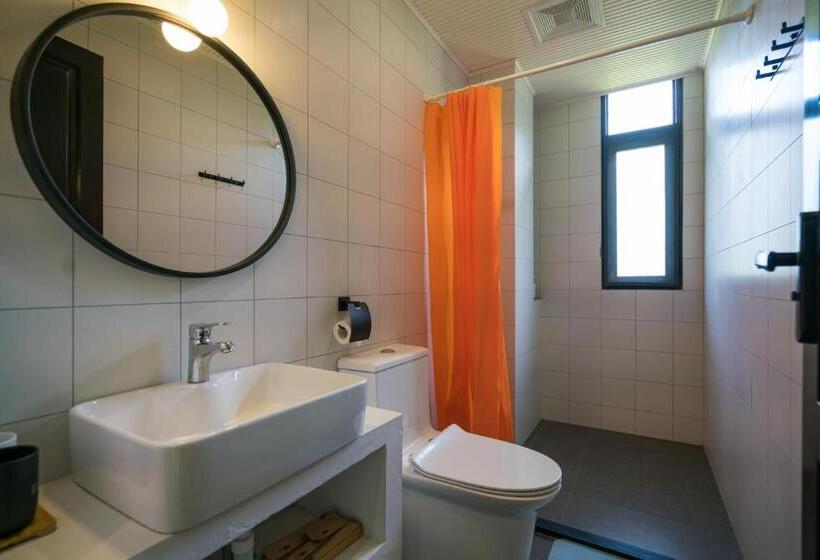 Aile Odası, 肇兴溪舍山堂 Creekside Inn