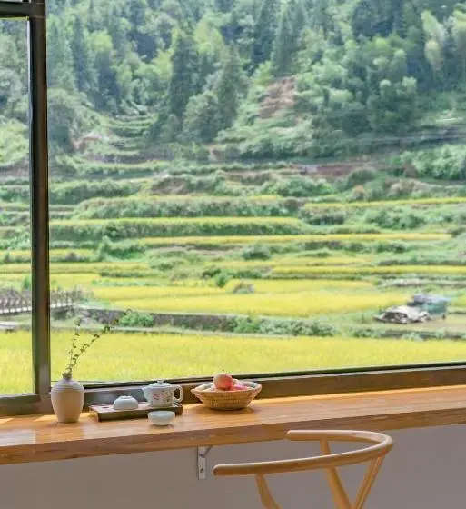 ファミリールーム, 肇兴溪舍山堂 Creekside Inn