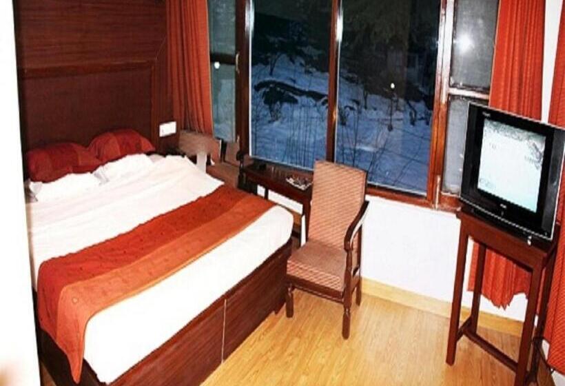 Deluxe Rum, Greenfields