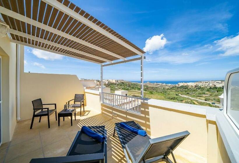 اتاق سوپریور با چشم‌انداز, Illogga Boutique