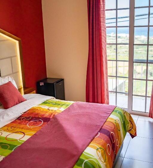 اتاق استاندارد با چشم‌انداز, Illogga Boutique