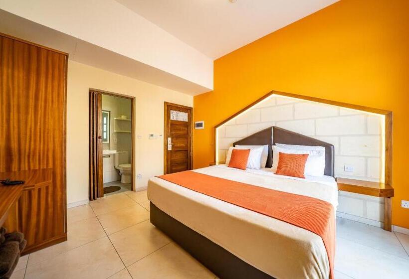 اتاق استاندارد با بالکن, Illogga Boutique