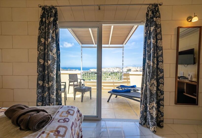 اتاق سوپریور با چشم‌انداز دریا, Illogga Boutique