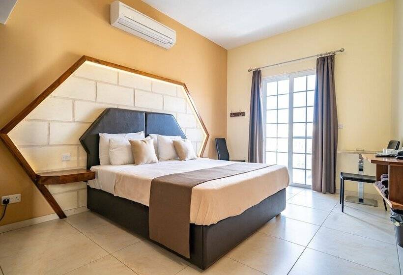 اتاق استاندارد با بالکن, Illogga Boutique
