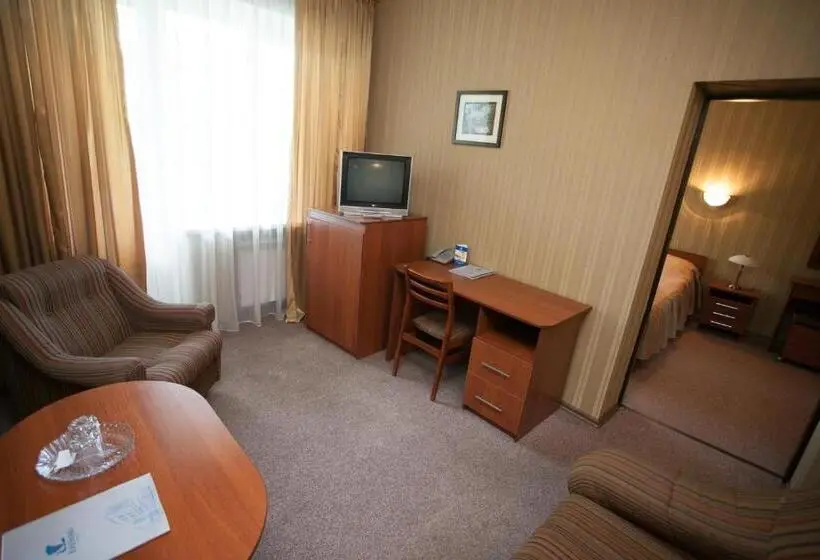 Junior Suite Deluxe, Kremin