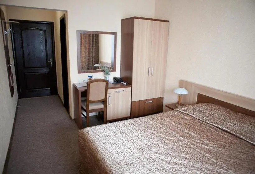 Junior Suite, Kremin