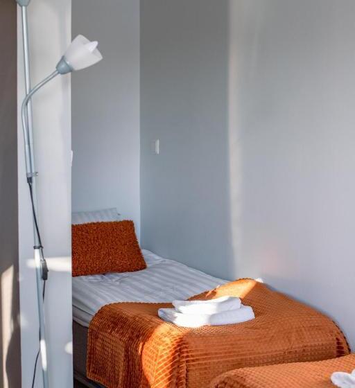 غرفة قياسية رباعية, Kuusanka