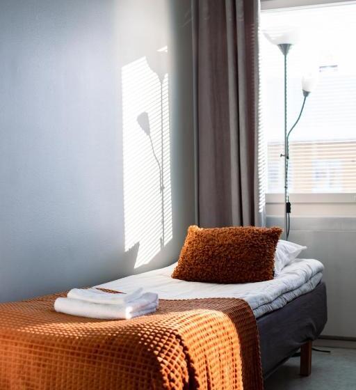 غرفة قياسية رباعية, Kuusanka