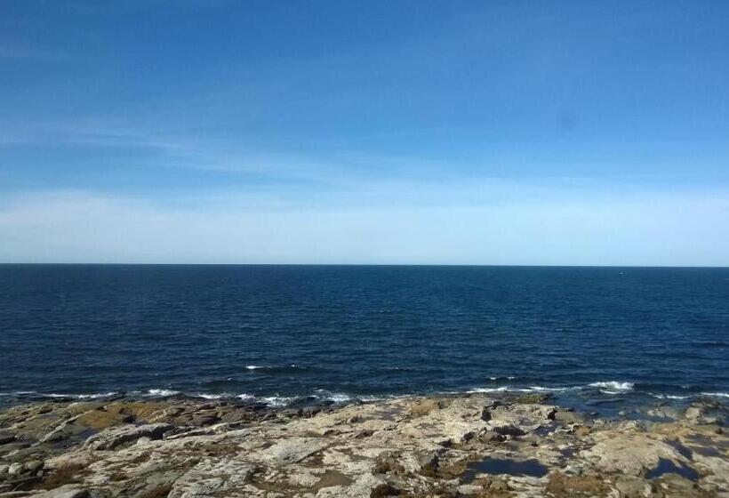 스위트, Kylmäpihlaja Lighthouse
