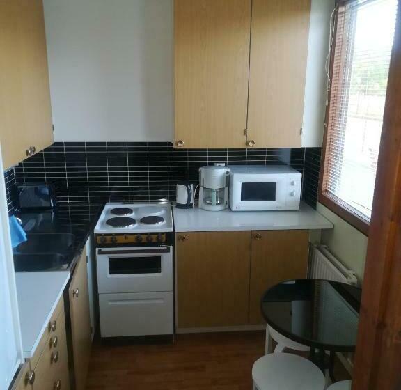 غرفة عائلية, Li Pogostan Hovi