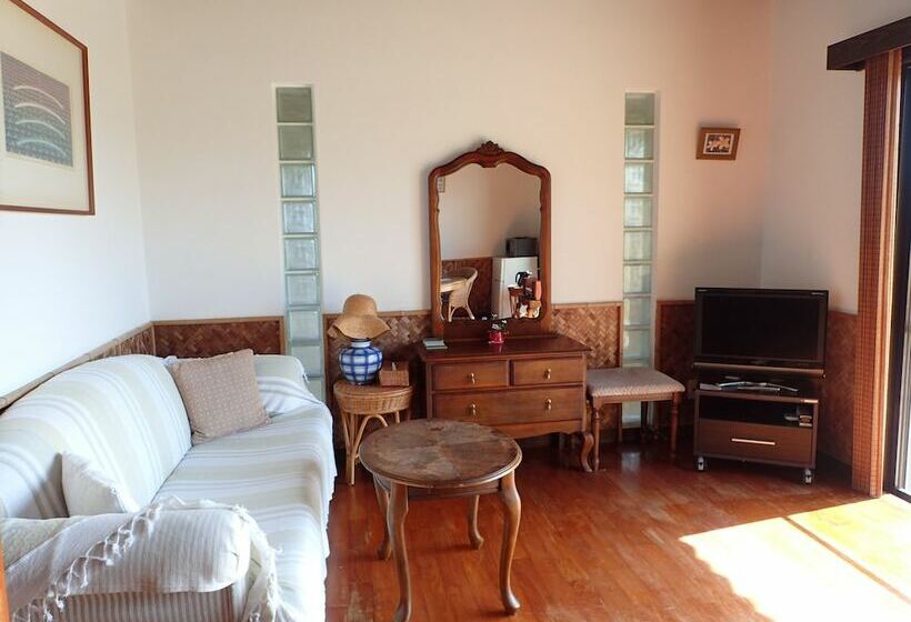 جناح, Mayagusuku Resort