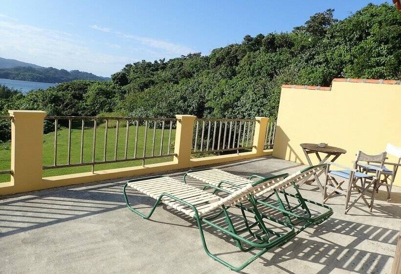 جناح, Mayagusuku Resort