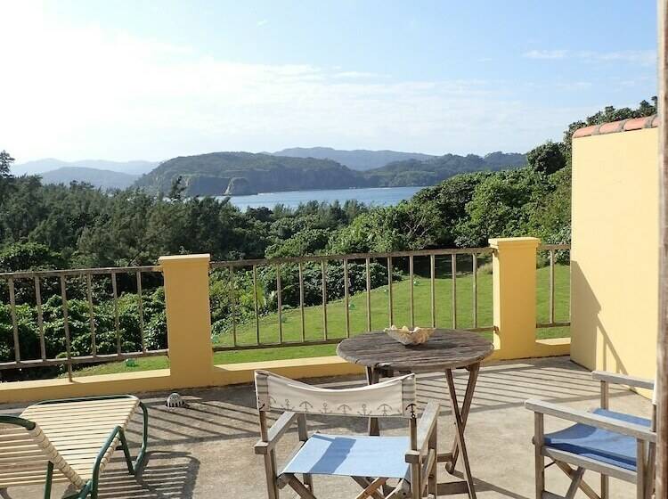 جناح, Mayagusuku Resort