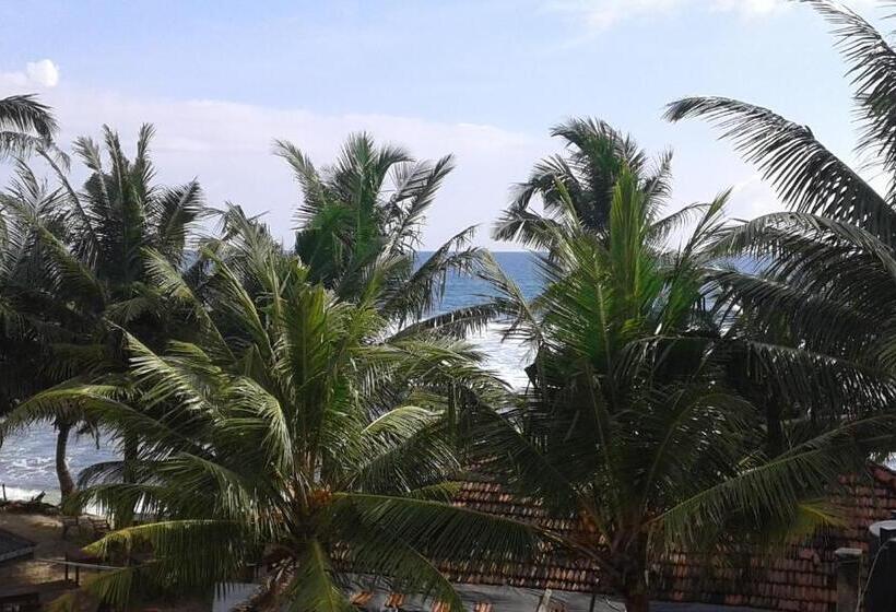 이코노미 룸, Ram S Surfing Beach,midigama