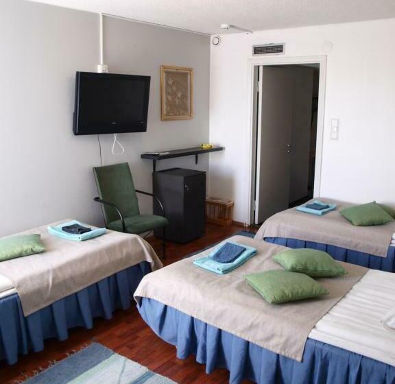 חדר סטנדרט לשלושה, Li Suonenjoki