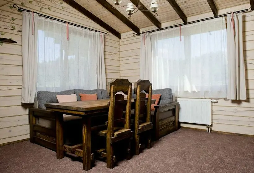Talo 2 Makuuhuonetta, Taor Karpaty Resort & Spa
