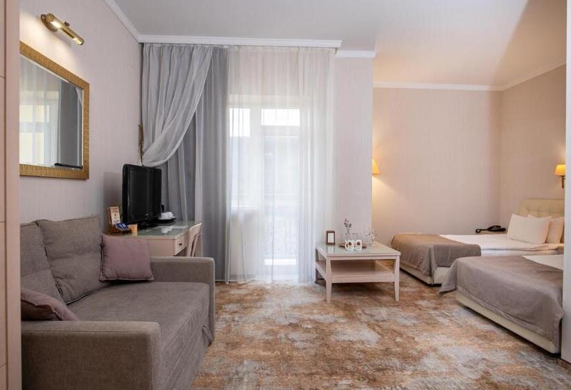سوئیت جونیور پریمیوم, Kyivska Russ Resort Medical&spa