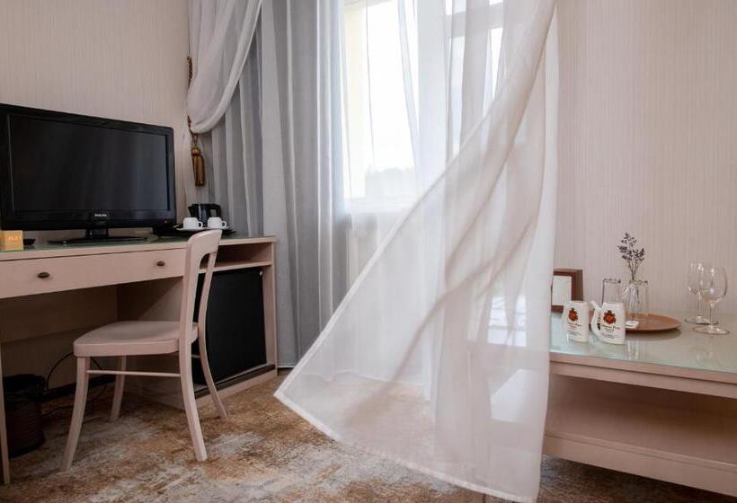 سوئیت جونیور پریمیوم, Kyivska Russ Resort Medical&spa