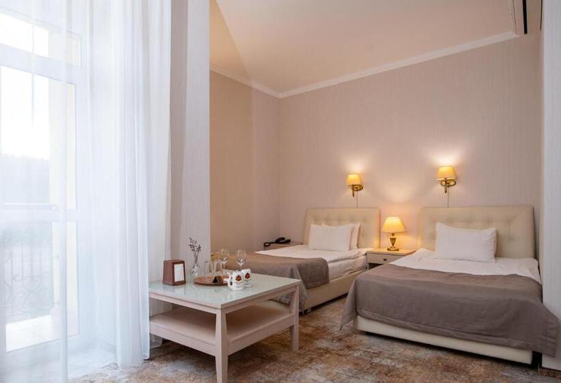 سوئیت جونیور پریمیوم, Kyivska Russ Resort Medical&spa