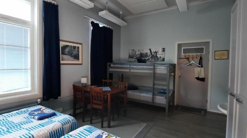 חדר משפחתי חדר אמבטיה משותף, Li Ja Hostelli Marja