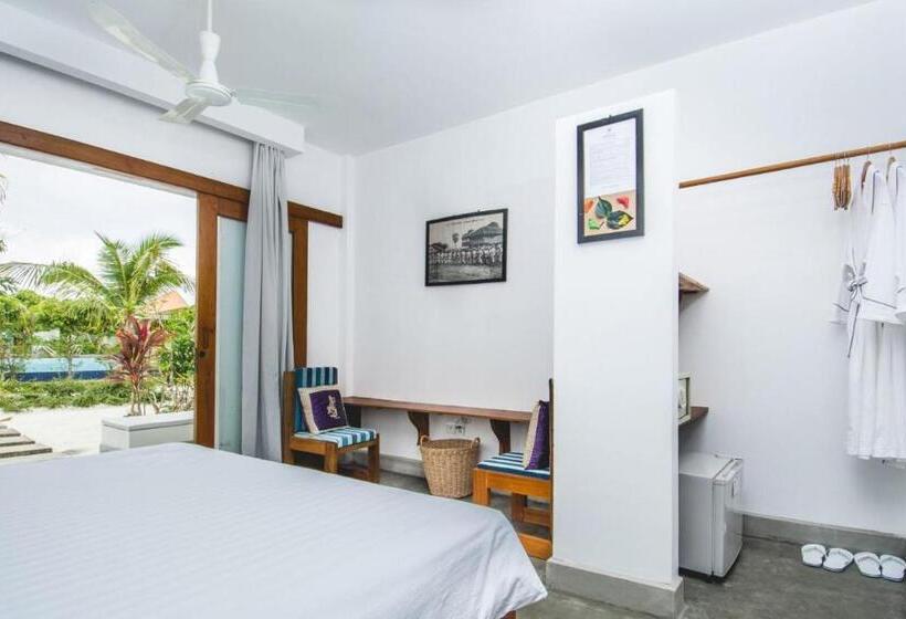 Номер Deluxe Вид на Бассейн, Long Set Resort