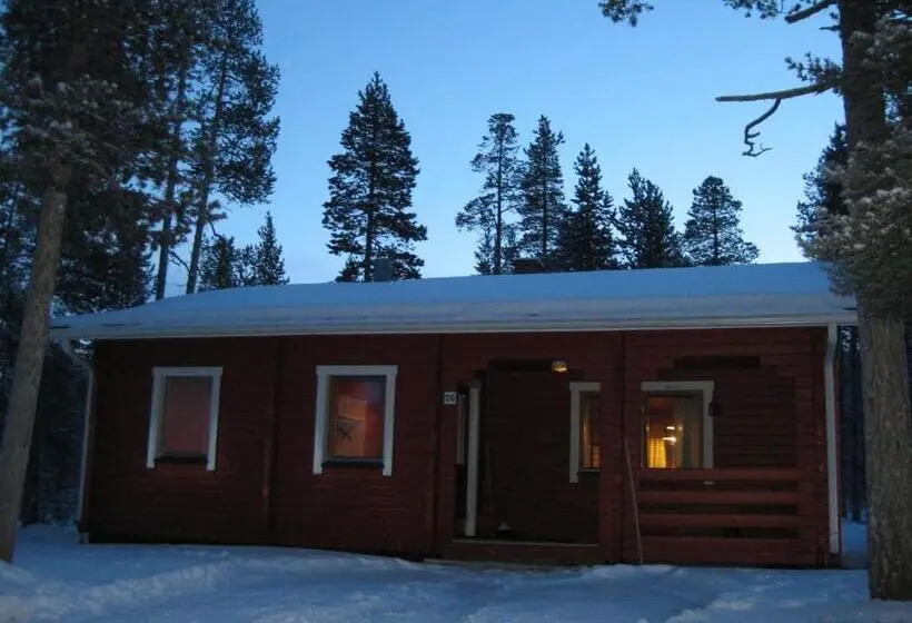 کلبه ییلاقی, Ukonjärven Holiday Village