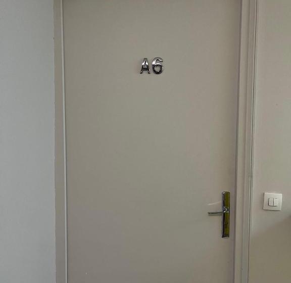 اتاق استاندارد یک نفره, Chez Mia Paris