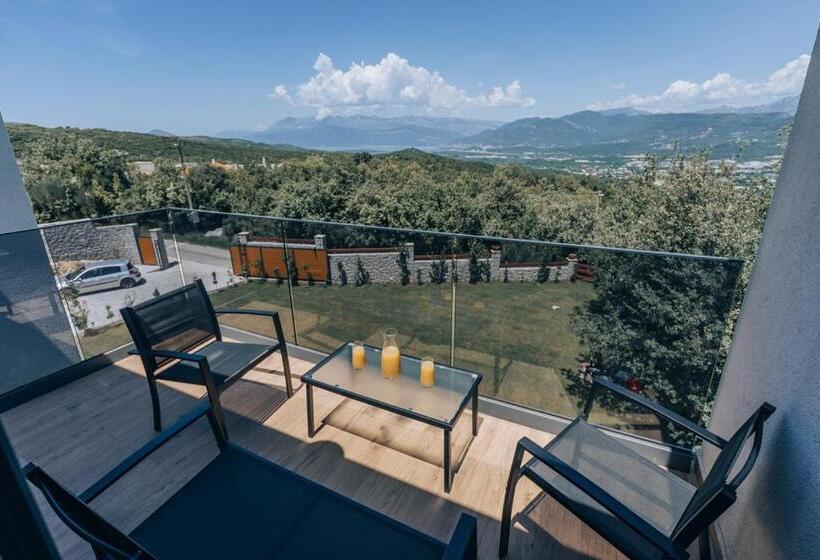 اتاق لوکس با بالکن و چشمانداز دریا, Villa Principium With Infinity Edge Pool&hot Tub