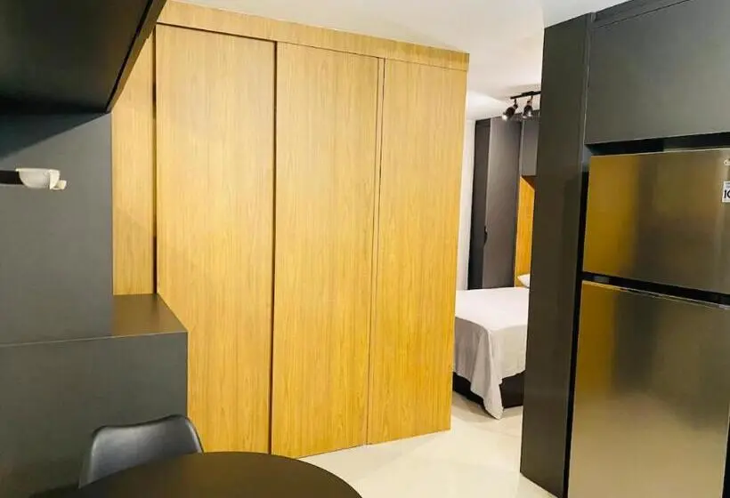 Huoneisto 1 Makuuhuone Allasnäkymä, Flat Hotel   Próximo Ao Aeroporto De Brasília