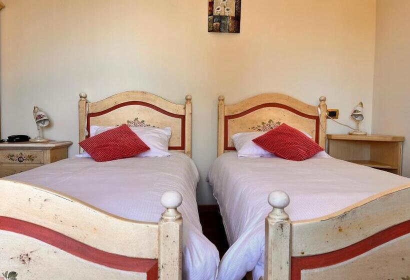 Standard room with outdoor bath, & Restaurant Al Trivio