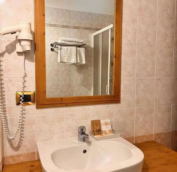 Standard room with outdoor bath, & Restaurant Al Trivio