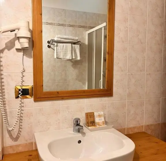 Standard room with outdoor bath, & Restaurant Al Trivio