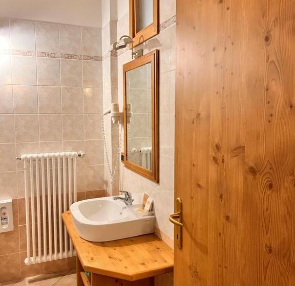 Standard room with outdoor bath, & Restaurant Al Trivio