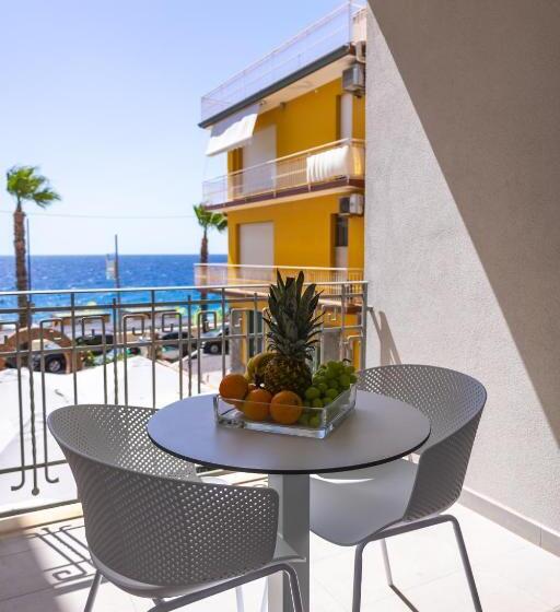 Номер Deluxe Вид на Море, Aura Room