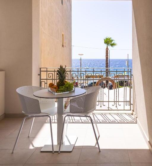 Номер Deluxe Вид на Море, Aura Room