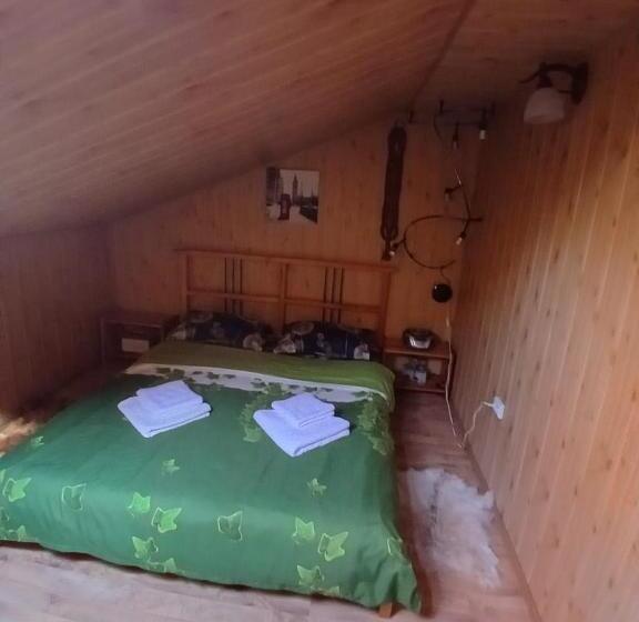 标准间, Colina Farm