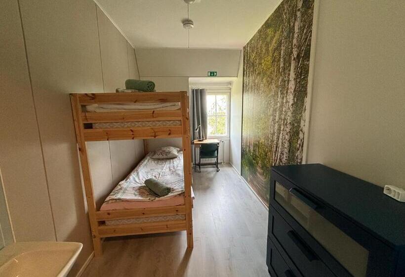 חדר סטנדרט חדר אמבטיה משותף, Kirjais Skola