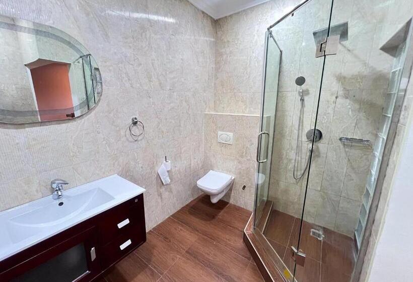 חדר דלוקס עם מרפסת, Nouveau Accra