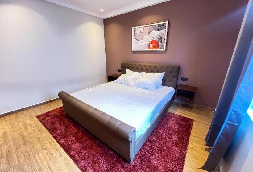 חדר סופריור עם מיטת קינג, Nouveau Accra