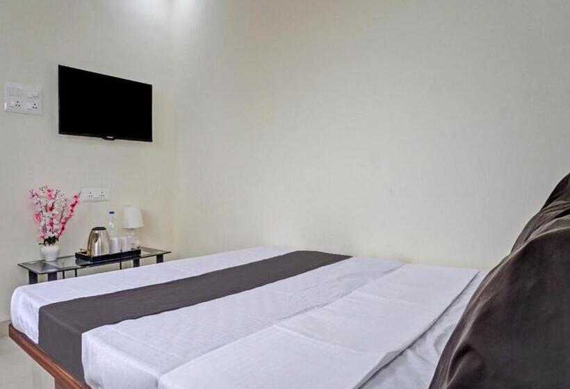 חדר קלאסי לשלושה, Oyo Nutan Lodging