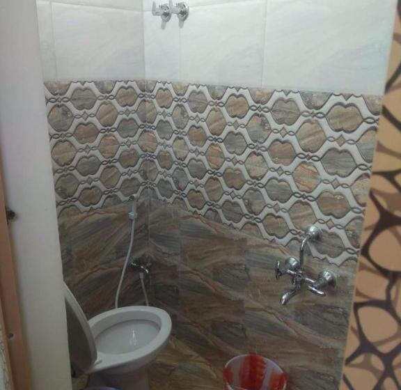 غرفة ديلوكس, Pmr Enclave Near Apollo Hospital